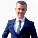 VENDREDI 22 MAI : NOUS BRISONS LA VITRE.